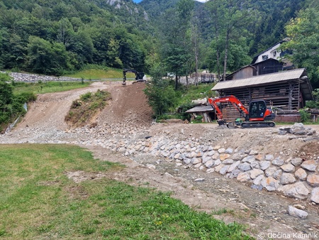 Sanacijska obnova vodotokov in hudournikov po poplavah (15)